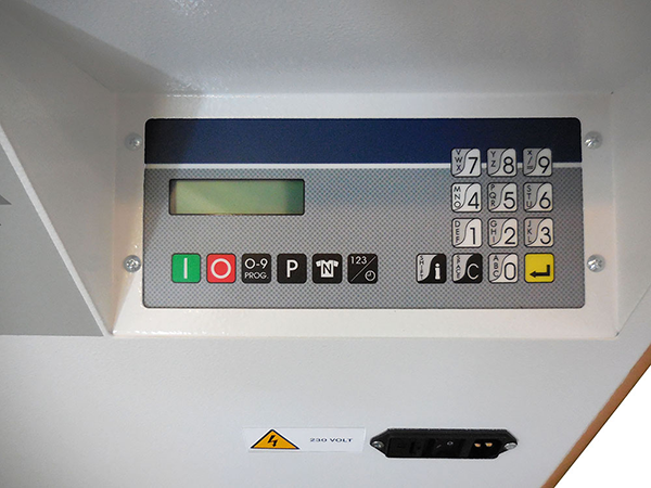 Cavazzuti Speedy T-2005 Folder Machine
